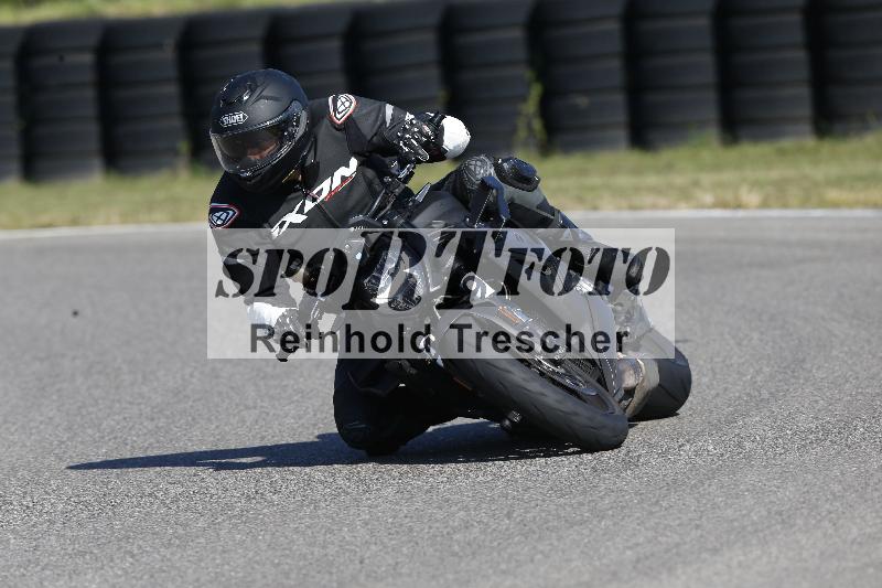 /Archiv-2025/49 26.08.2025 Cornu Master School ADR/blau-bleu/49